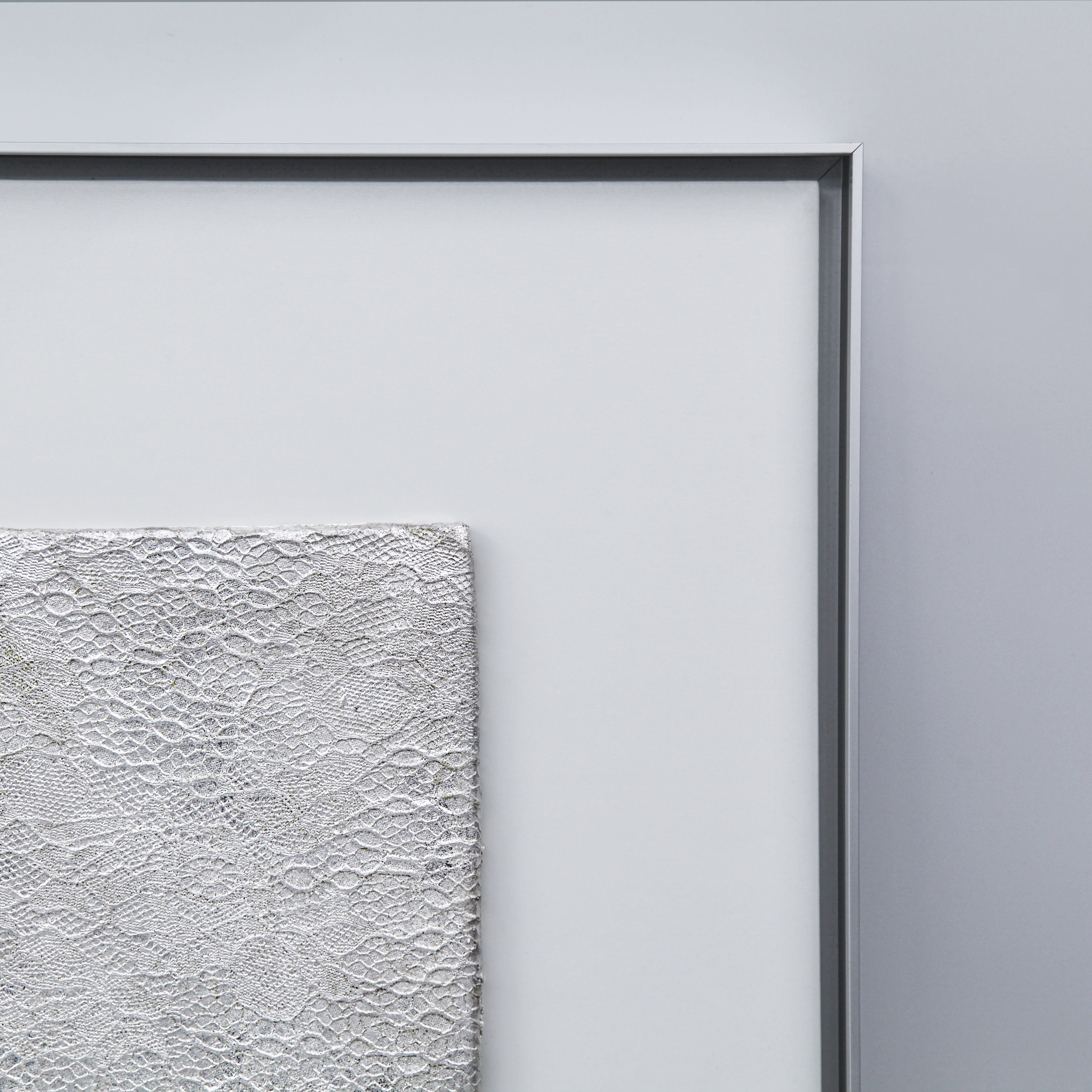 Silver Amber Radiance