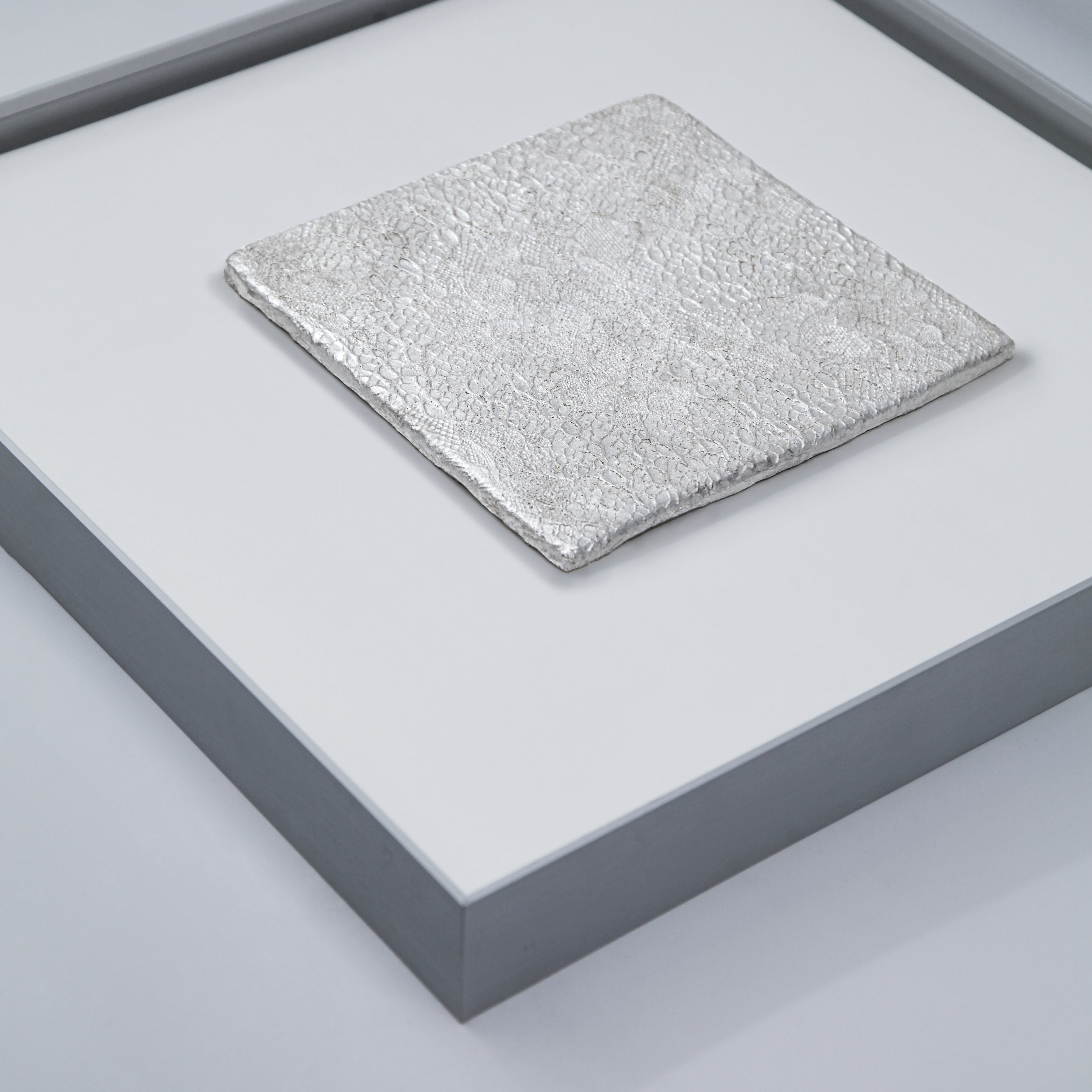 Silver Amber Radiance