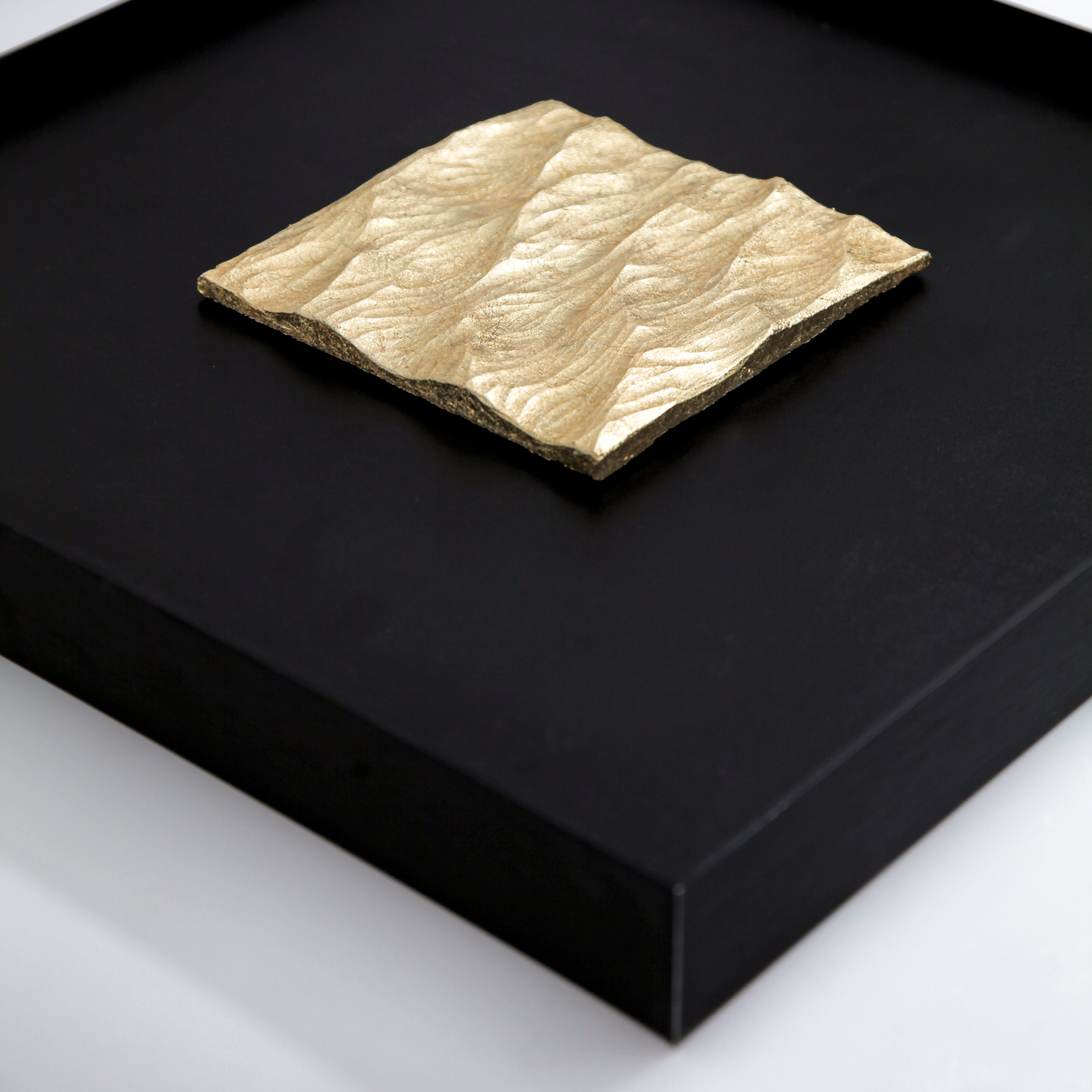 Mystic Golden Ripples